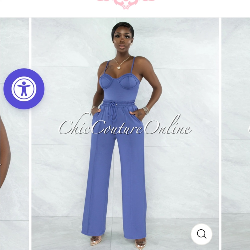 Cute, light purple set. Perfect for a date night, brunch date